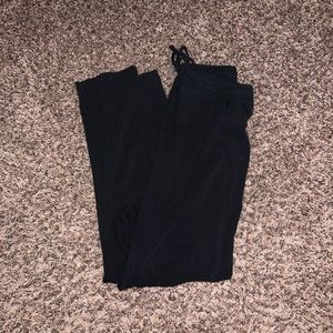 black lounge pants